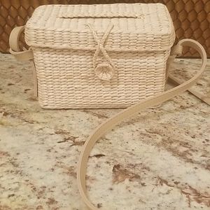 Straw crossbody bag